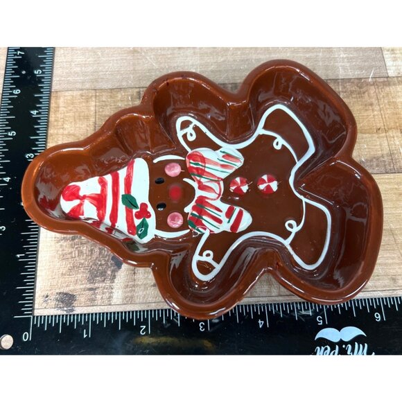 RARE Ceramic Gingerbread Man Christmas Baking Dish Festive Kitchen Decor - Picture 3 of 3